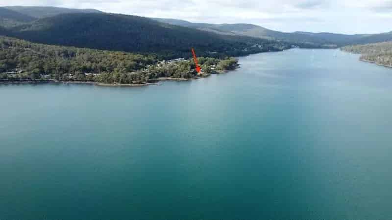 Your Dream Waterfront Haven Awaits in Taranna, Tasmania! Block of Land In Little Nortfolk Bay.