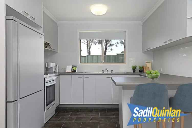 Secluded 3 Bed Home with Modern Kitchen and Private Courtyard