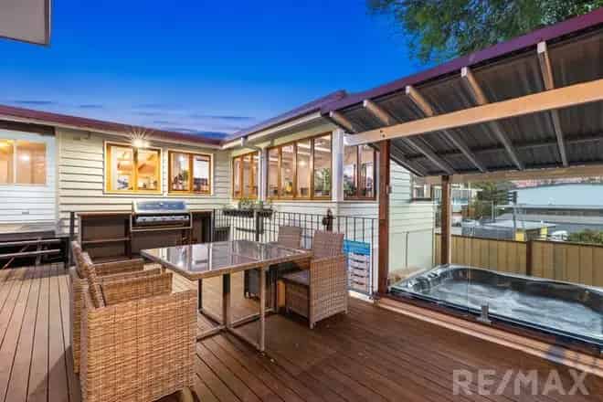 House For Sale , 19, Manin Street, City of Brisbane, Queensland