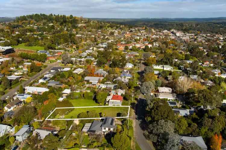 Land For Sale in Daylesford, Victoria