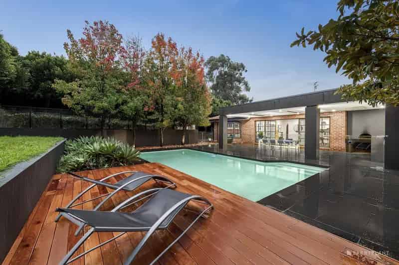 Newly Renovated Residence, Impeccable Style and Luxury Quality