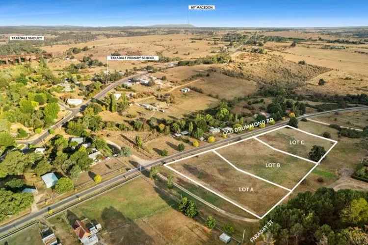 Three Big Beautiful Lots Waiting for a Country Home