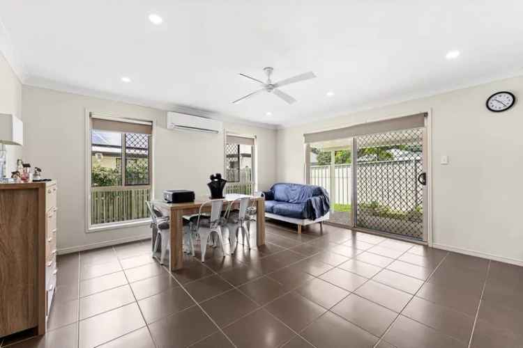 Spacious 4-Bedroom Home in Coomera - Low Maintenance Living