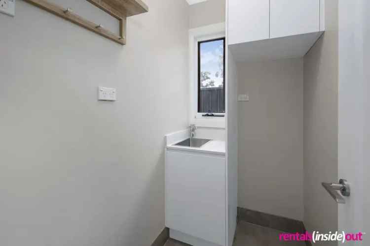 2 Bedroom Townhouse in Newtown Sydney