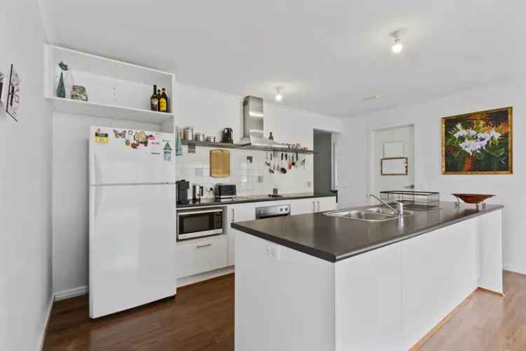 Spacious Family Living in Inverloch