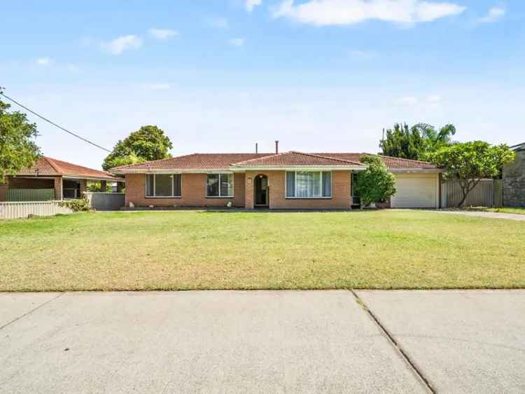 House For Sale in City of Mandurah, Western Australia