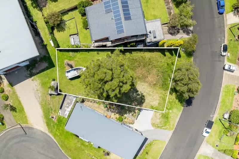 Buy Beachside Block in Tuross Head with DA Approval and Ocean View