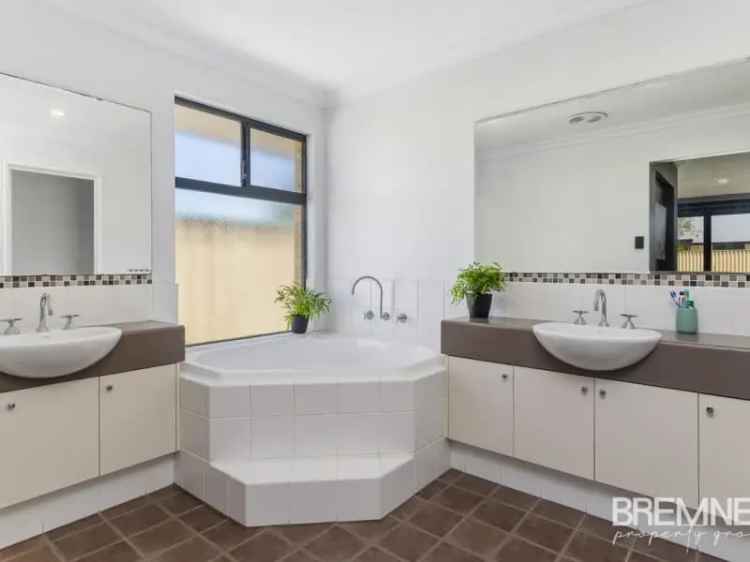 House For Sale in City of Kwinana, Western Australia