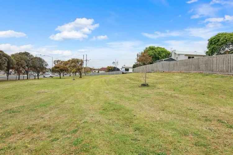 Vacant Allotment Close To The Action