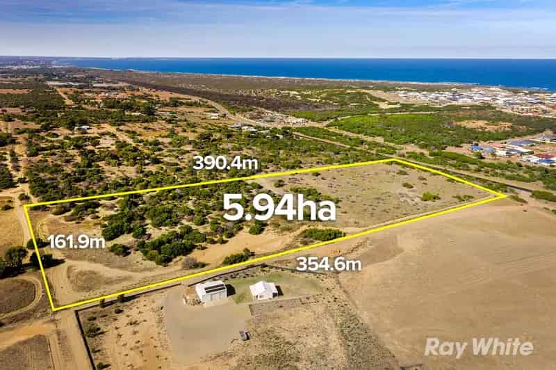 Exceptional Lifestyle block and future investment