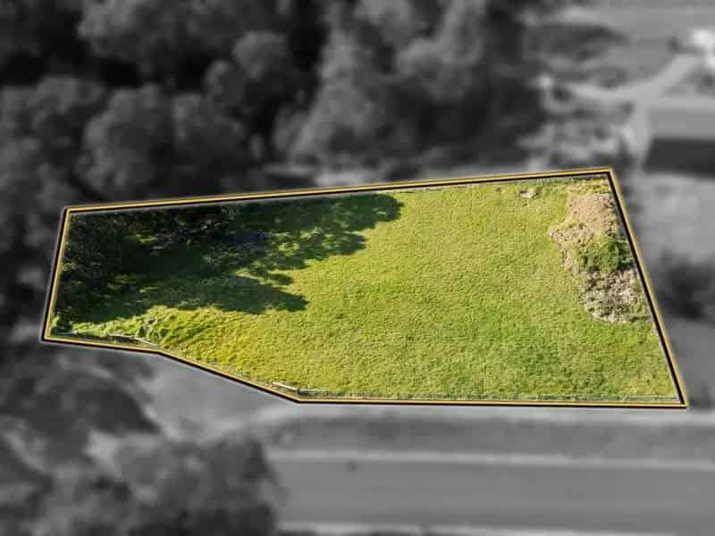 Buy Land in Metung with Coastal Charm and Endless Possibilities