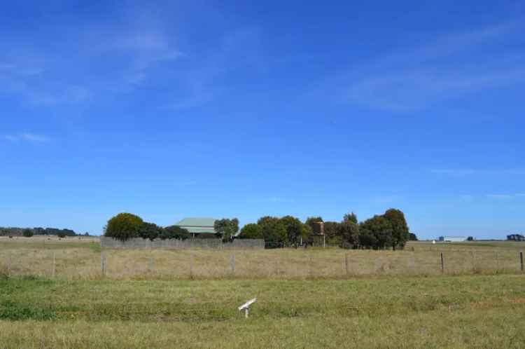 Buy Grazing Land Yarram 91 Acres with Shed and Water Rights