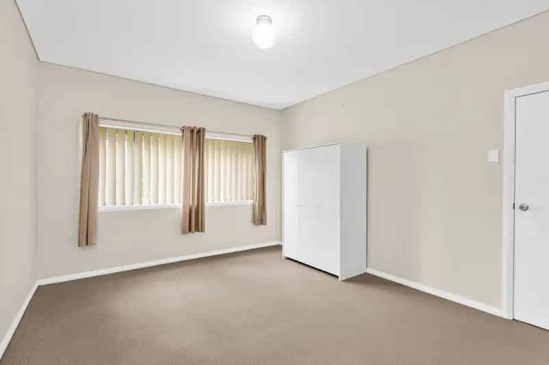 Real Estate For Lease - 125 Napoleon Street - Sans Souci , NSW