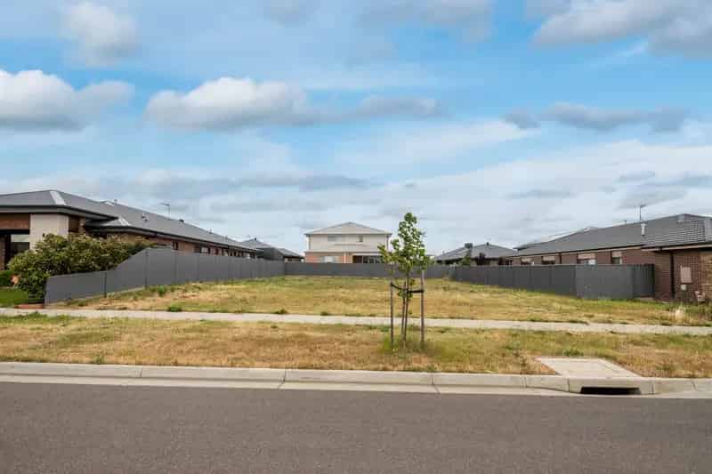 Prime Vacant Land in Ballymanus Estate - Ready for Your Dream Home!