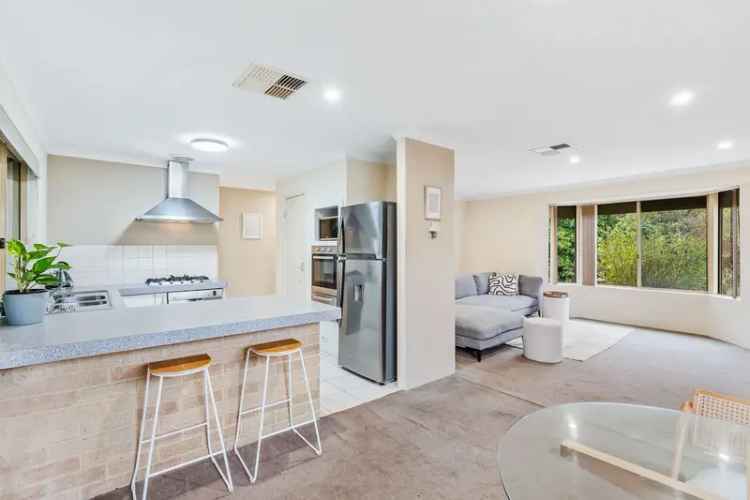 House For Sale in Mandurah, Western Australia