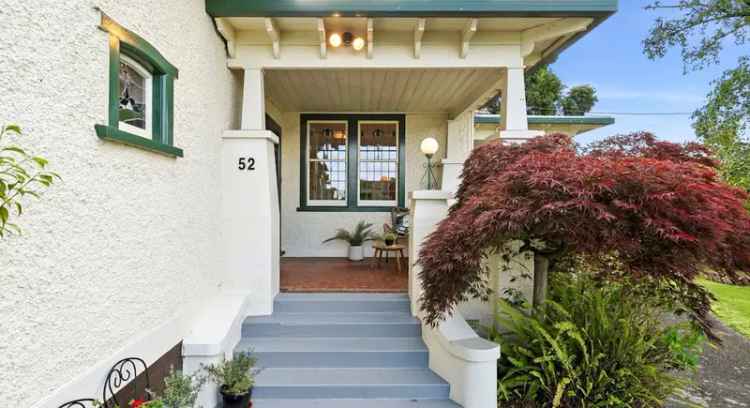 House For Sale in Camperdown, Victoria