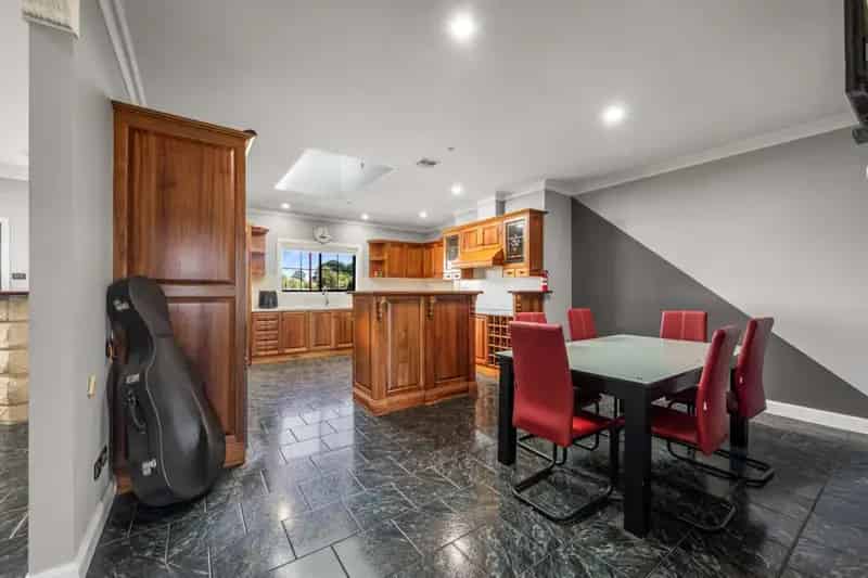 Buy rural property in Yahl with stunning features on 3 acres