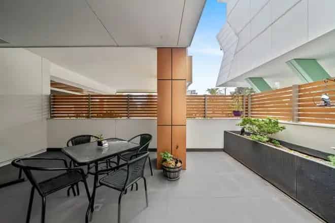 Apartment For Sale , 1044-1046, Mount Alexander Road, Melbourne, Victoria