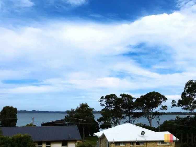 Buy Elevated Block with Water Views on Mawarra Street Macleay Island