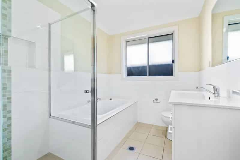 Real Estate For Lease - 3 Lorikeet Street - Gregory Hills , NSW