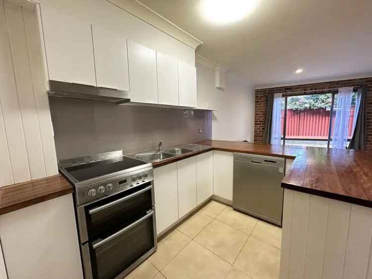 Modern 2-Bedroom Townhouse for Lease in Coffs Harbour