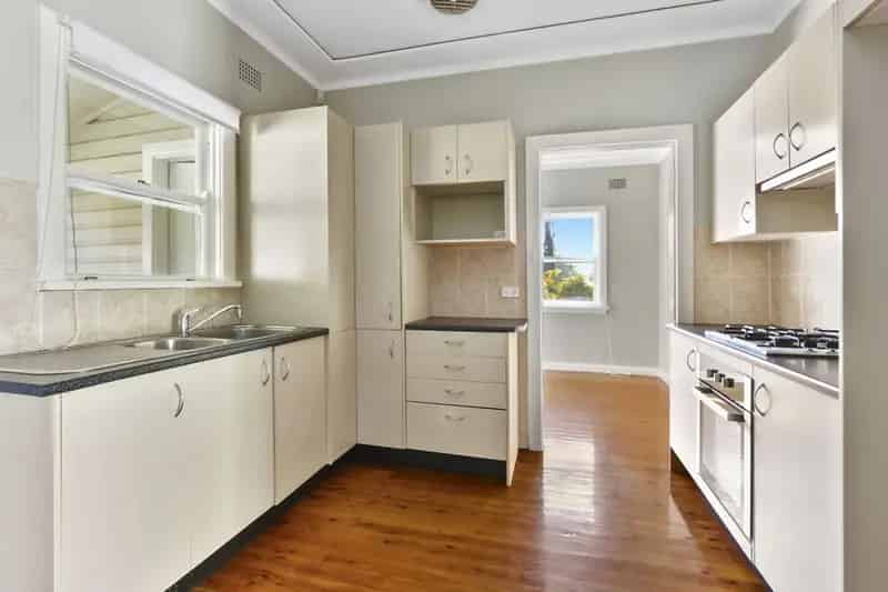 2 Canberra Street, Epping NSW 2121 - House For Lease