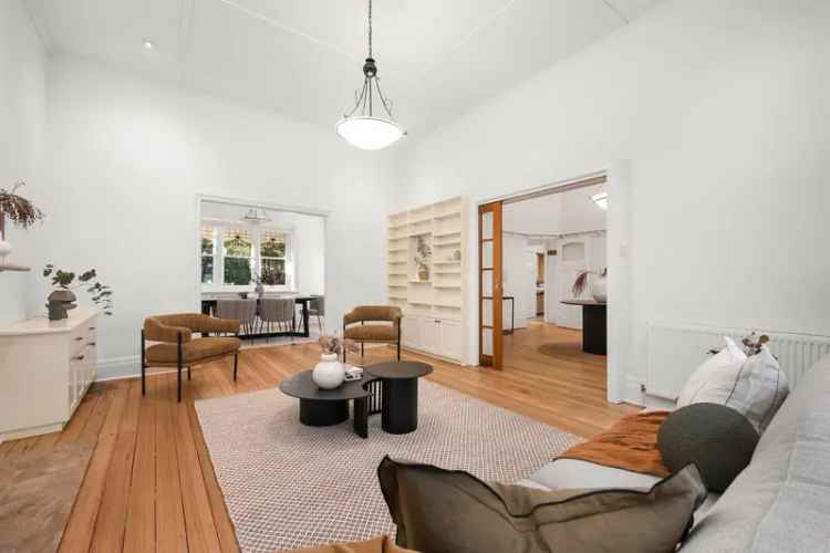 House For Sale in Melbourne, Victoria