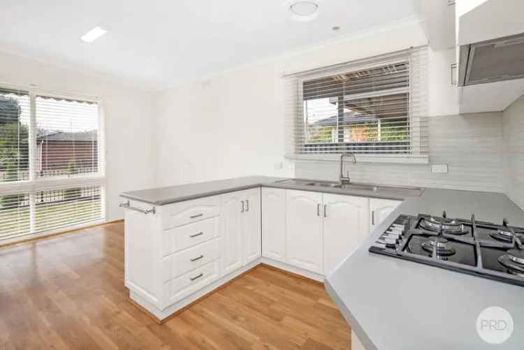 UPDATED 3 BEDROOM WENDOUREE HOME