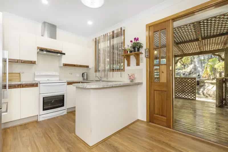 Real Estate For Lease - 24 Janita Crescent - Mount Colah , NSW