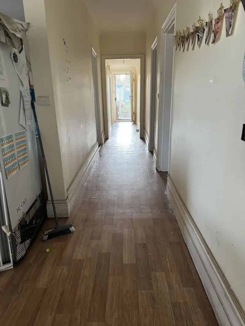 Leasehold Grocery Business for Sale with Residence in 20 3465