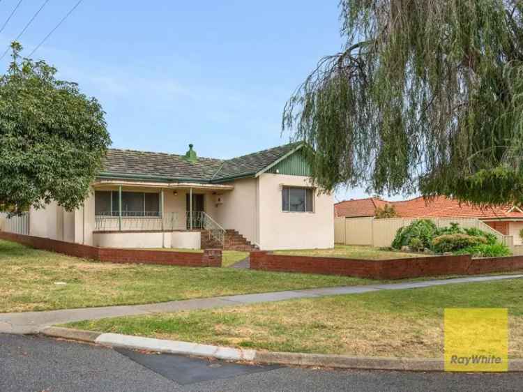 House For Sale in City of Stirling, Western Australia