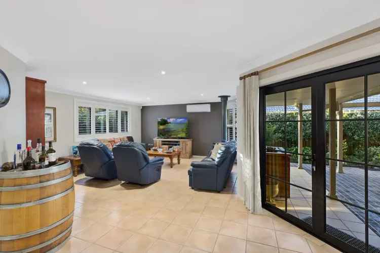 5 Bedroom Family Home For Lease in Terrigal NSW