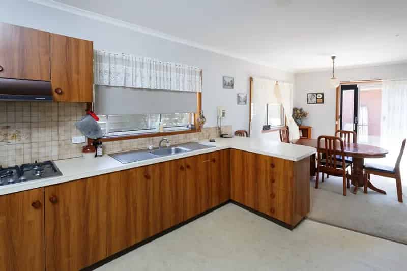 Prime Location - Perfect for Investors, Downsizers, or First-Home Buyers!