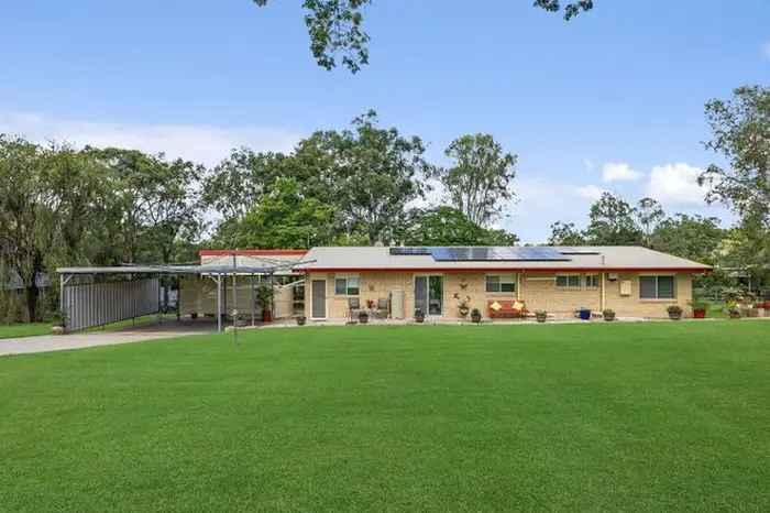 Spacious 3 Bedroom Home in Barellan Point