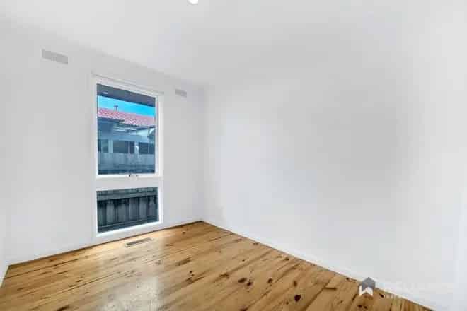 House For Rent , 19, Pannam Drive, Melbourne, Victoria