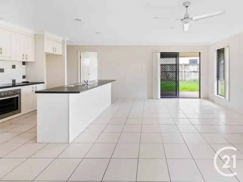 1 Waratah Court, Yamanto QLD 4305 - House For Lease