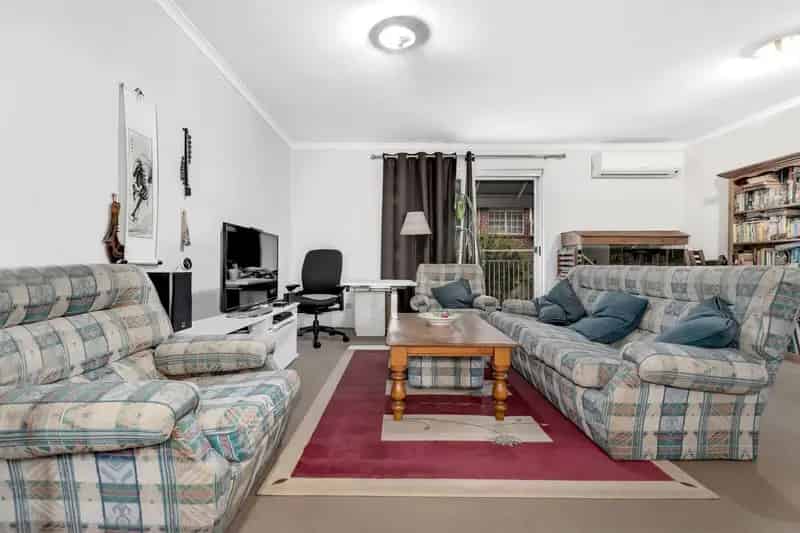 Real Estate For Lease - 2/18 Paget Street - Richmond , NSW