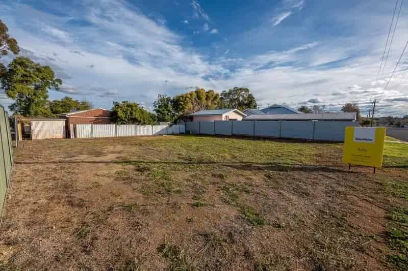 Buy Building Block in South Forbes with Approved Plans and Side Access