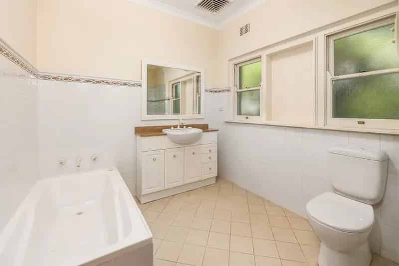 Real Estate For Lease - 49 Stanhope Road - Killara , NSW