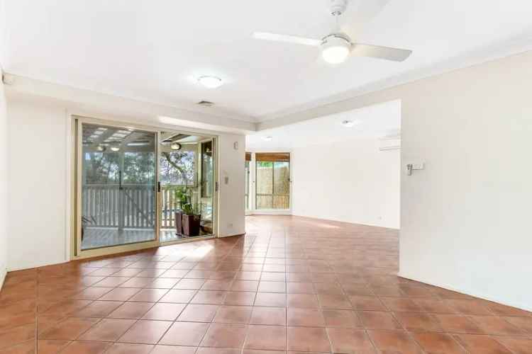 5 Bed Family Home Engadine NSW - Pool, Alfresco, Media Room