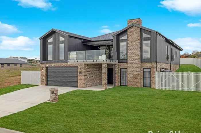 House For Sale in Bathurst, New South Wales