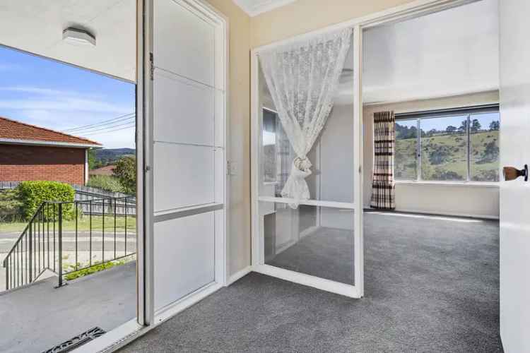 House For Sale in Geeveston, Tasmania