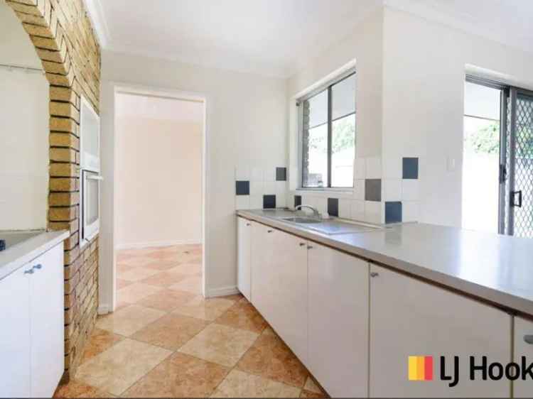 House For Rent in City of Cockburn, Western Australia