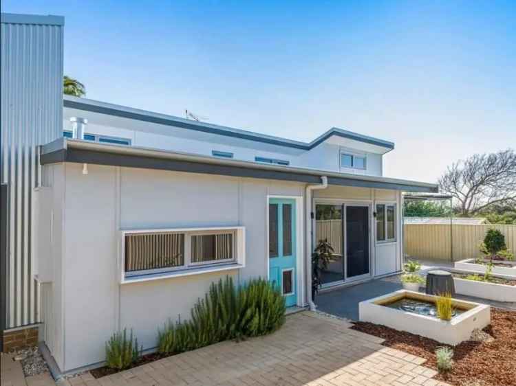 House For Rent in City of Cockburn, Western Australia