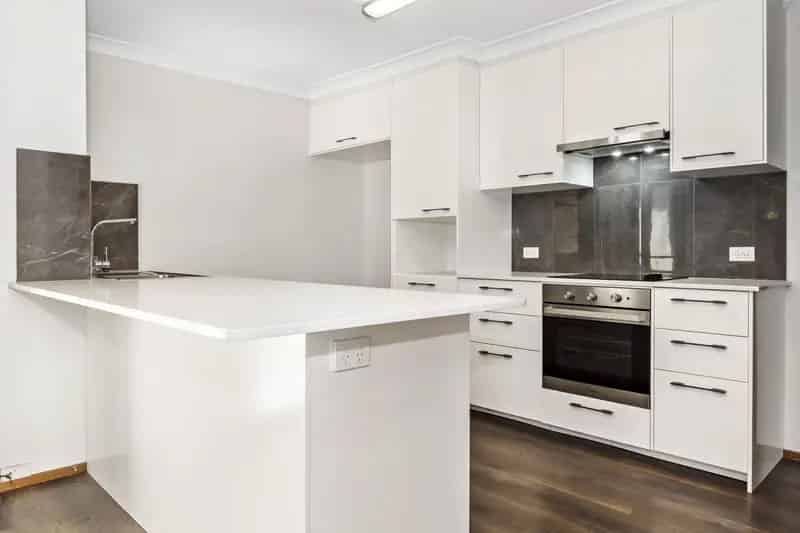 Lease two bedroom granny flat with private courtyard in Mount Colah