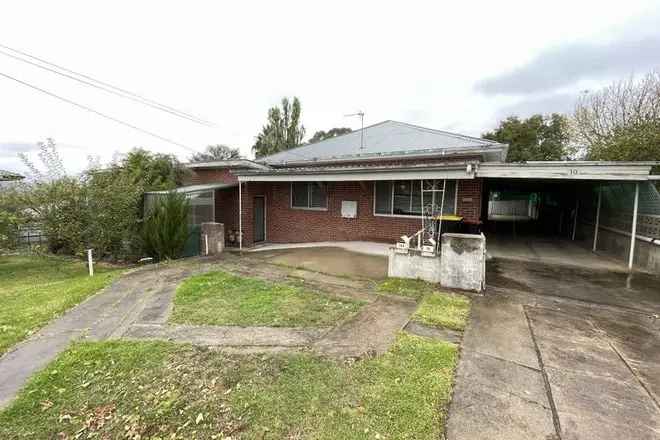 House For Rent in Tumut, New South Wales