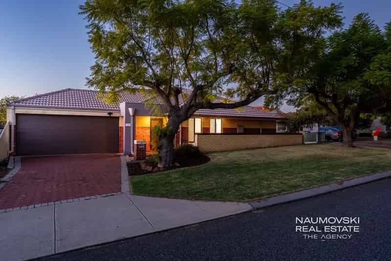 House For Sale - 11A Hartfield Way, Westminster WA 6061