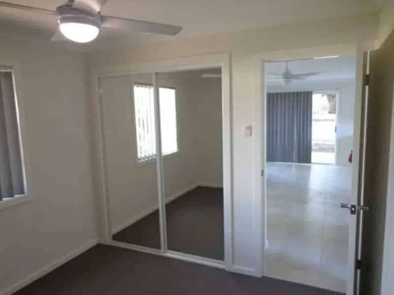 Rent Unit in Kurri Kurri with Spacious Bedrooms and Modern Kitchen