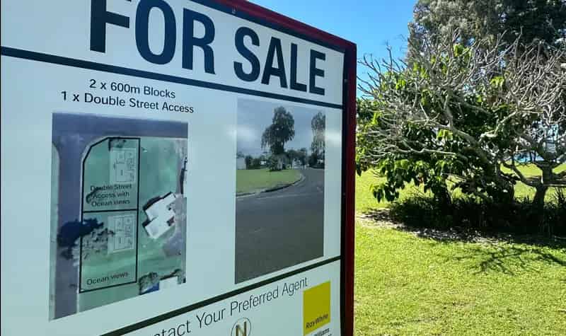 Affordable Near Beachfront Homesite - South Mission Beach
