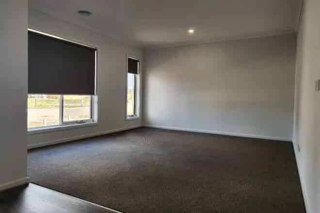 House For Rent , 27, Kingston Drive, Lara, Victoria